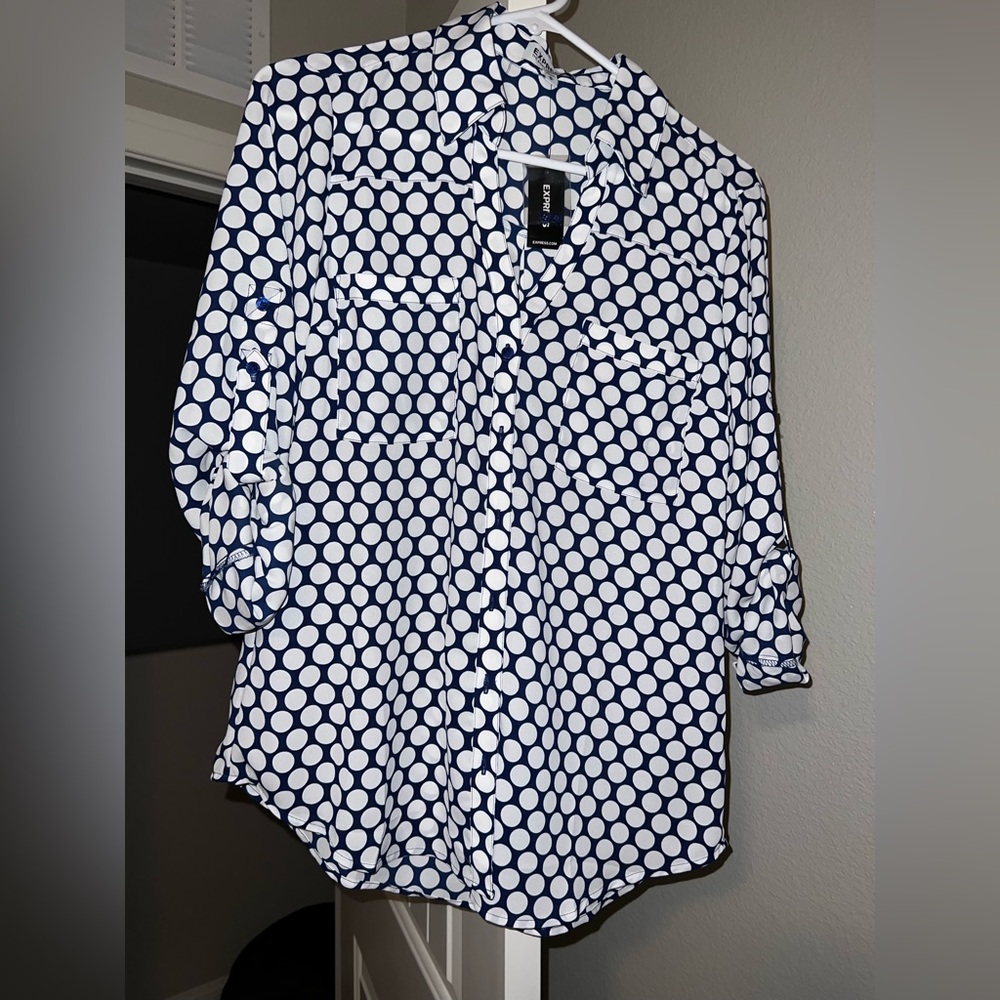 NWT Express portfolio button down top